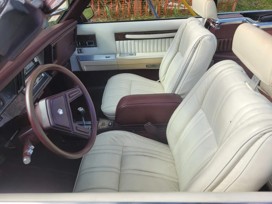 1986 Chrysler LeBaron - Image 12 of 15