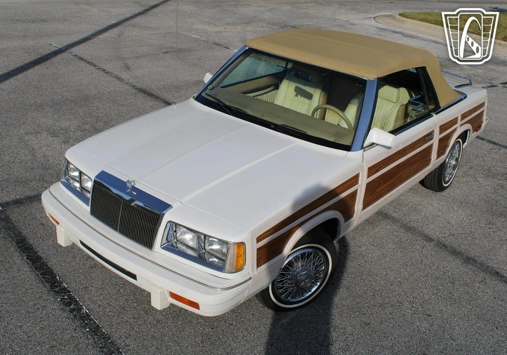 1986 Chrysler LeBaron - Image 7 of 12