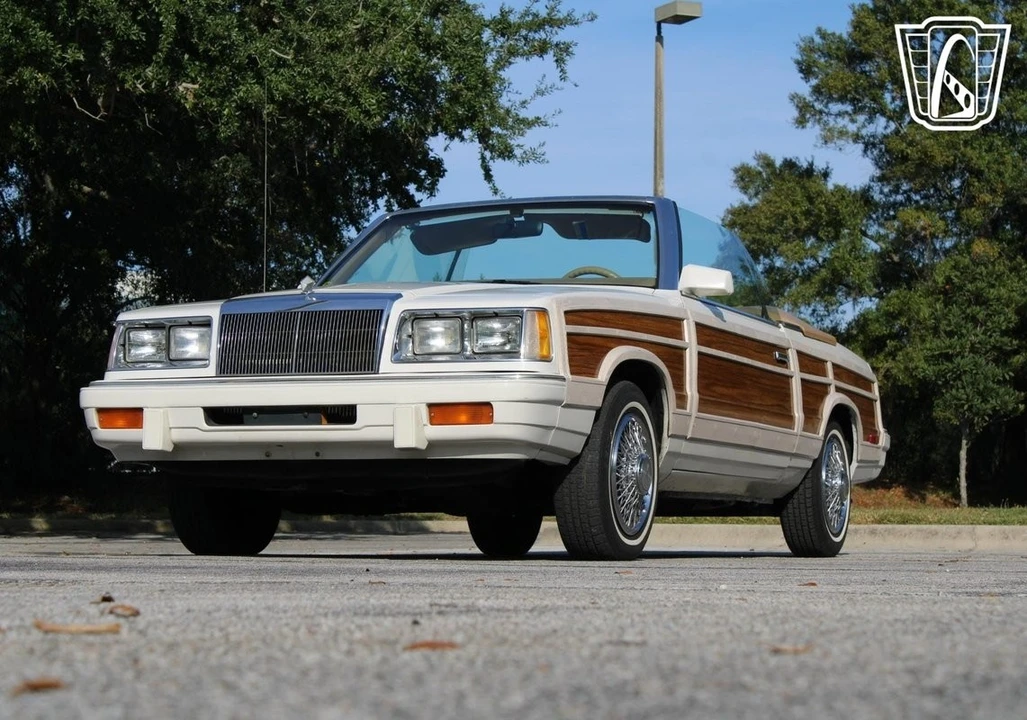 1986 Chrysler LeBaron - Image 21 of 21