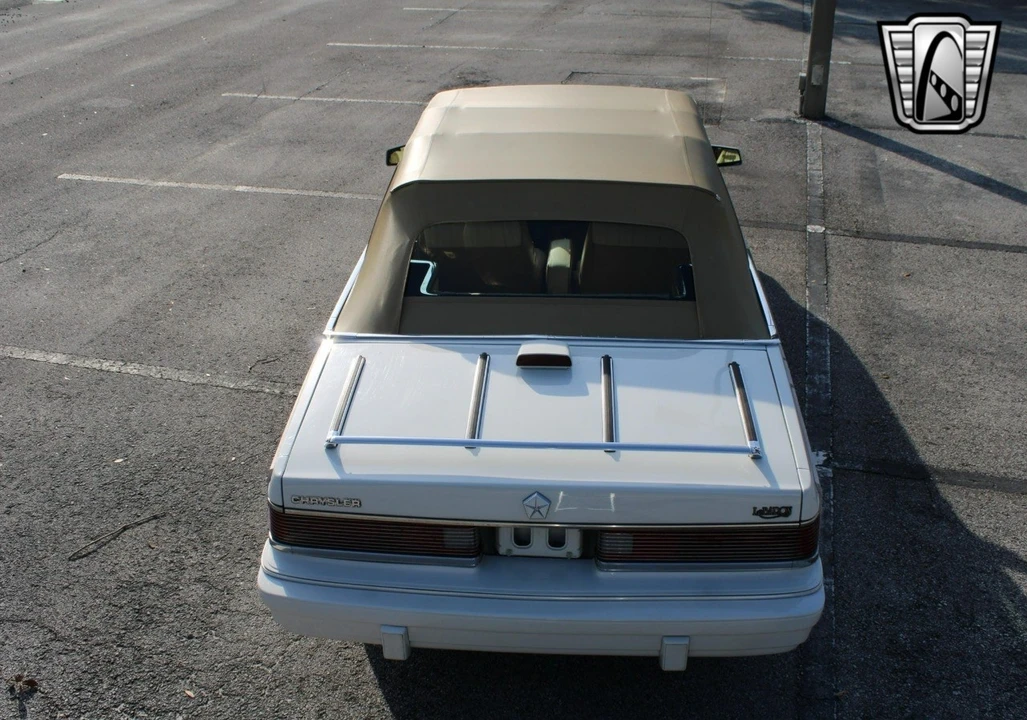 1986 Chrysler LeBaron - Image 4 of 12
