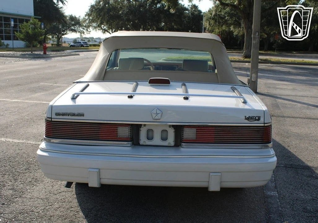 1986 Chrysler LeBaron - Image 12 of 12