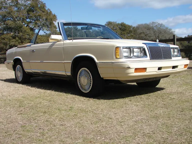 1986 Chrysler LeBaron - Image 2 of 2