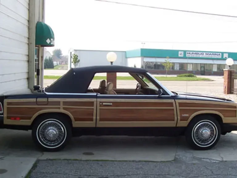 1986 Chrysler LeBaron - Image 2 of 10
