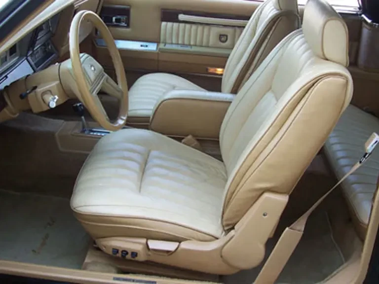 1986 Chrysler LeBaron - Image 7 of 10