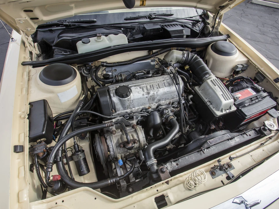 1986 Chrysler LeBaron - Image 11 of 31