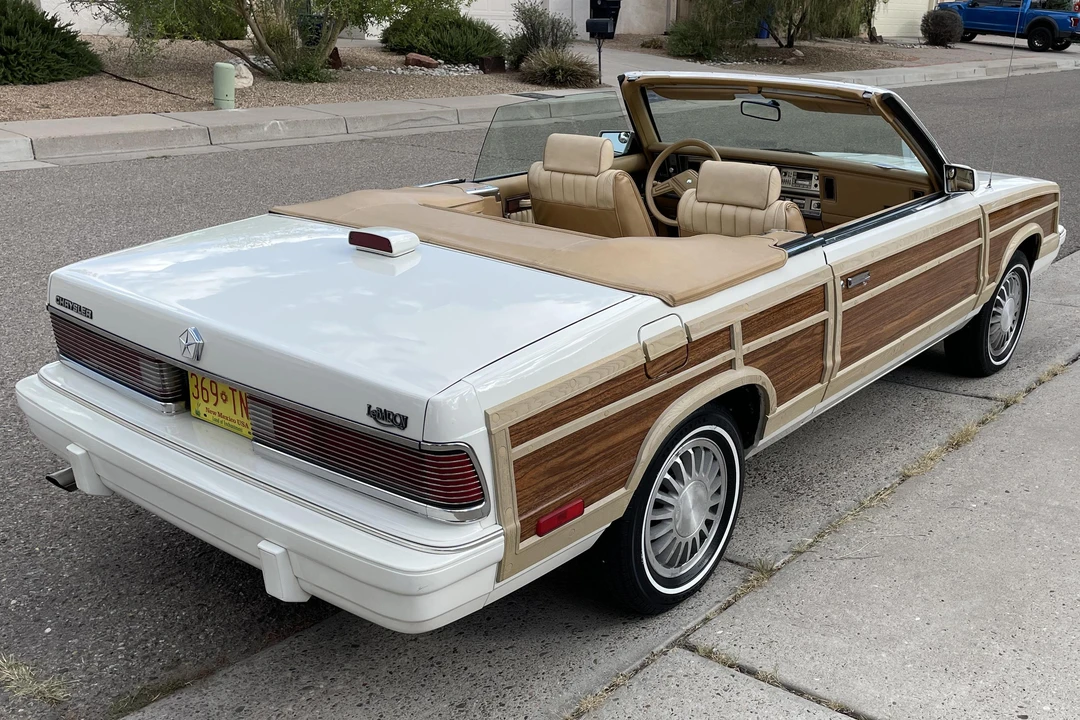 1986 Chrysler LeBaron - Image 4 of 13