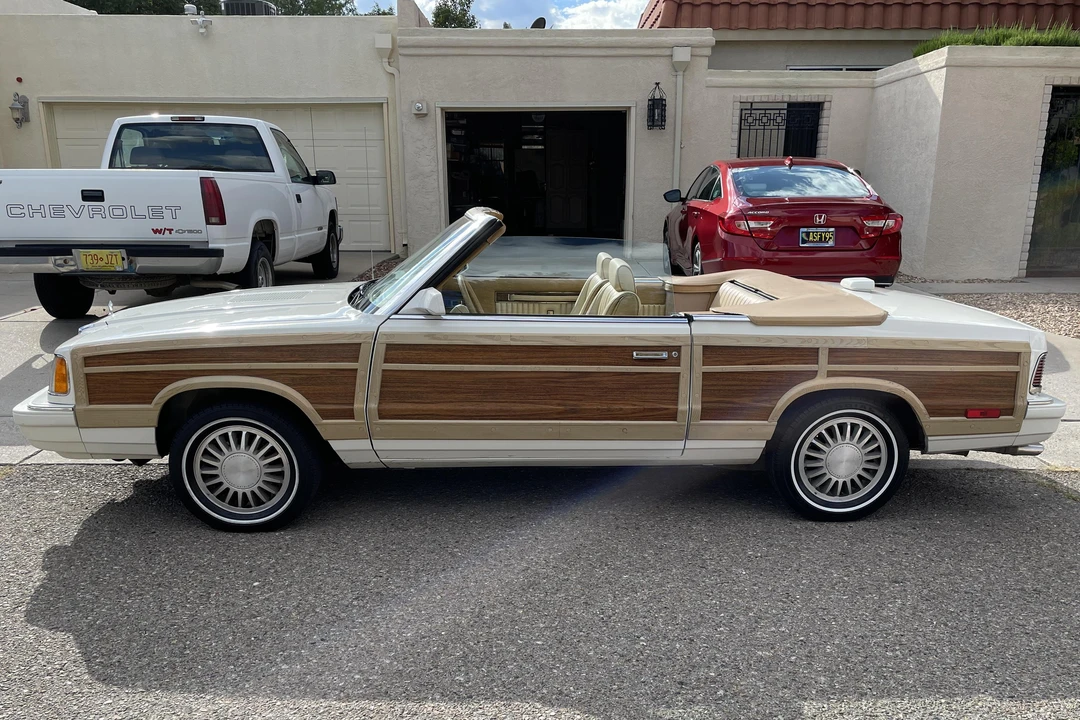 1986 Chrysler LeBaron - Image 6 of 13