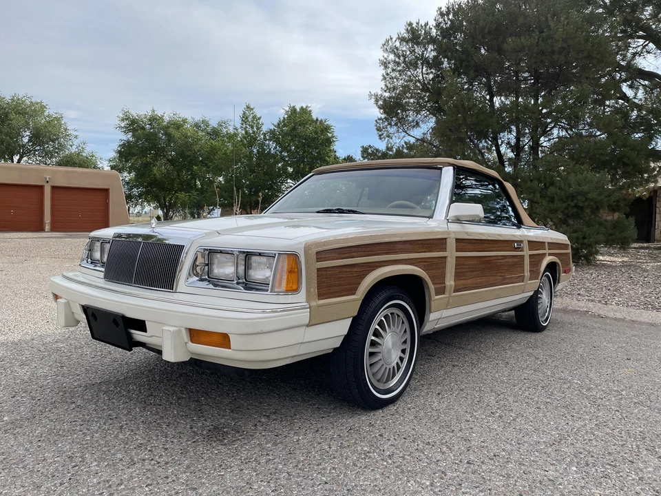 1986 Chrysler LeBaron - Image 7 of 13