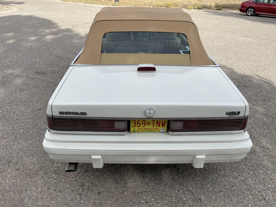 1986 Chrysler LeBaron - Image 9 of 13