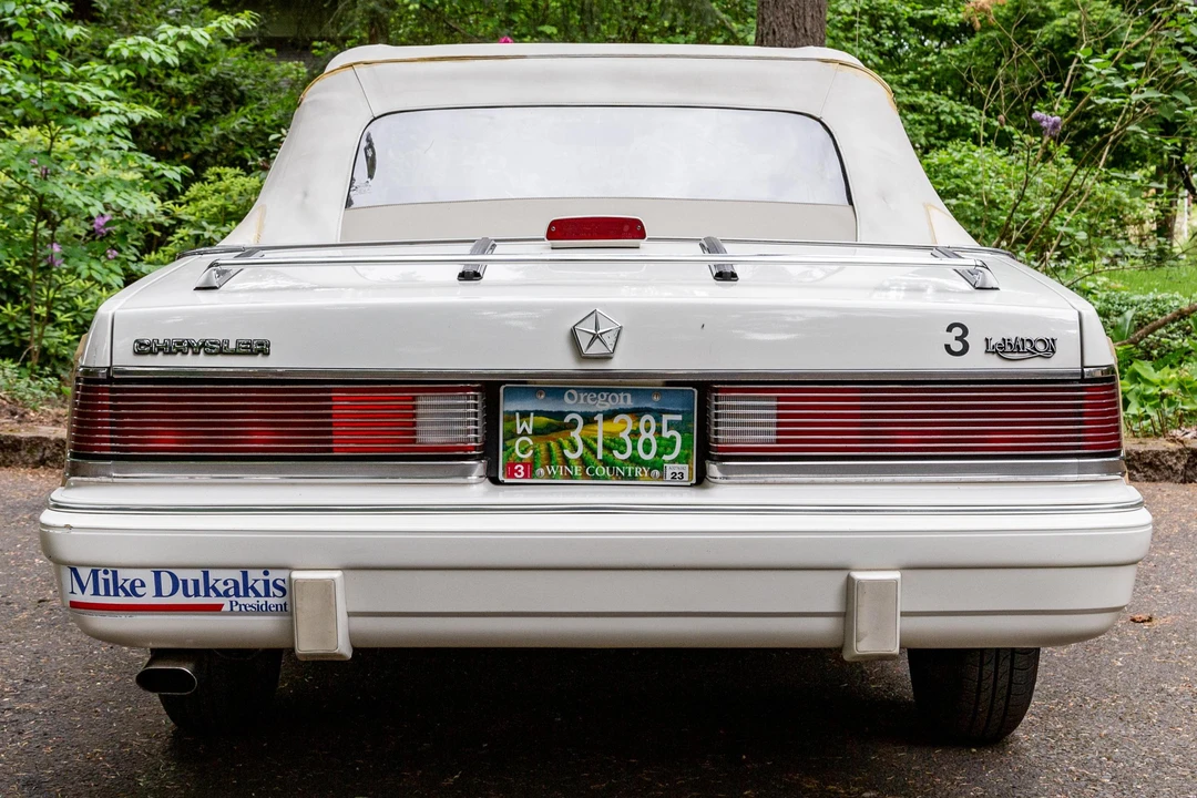 1986 Chrysler LeBaron - Image 5 of 31