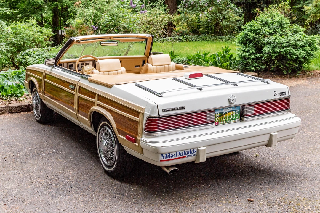 1986 Chrysler LeBaron - Image 7 of 31