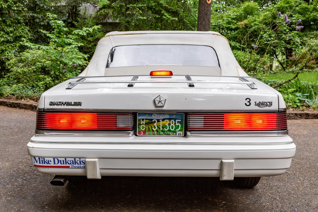 1986 Chrysler LeBaron - Image 13 of 31