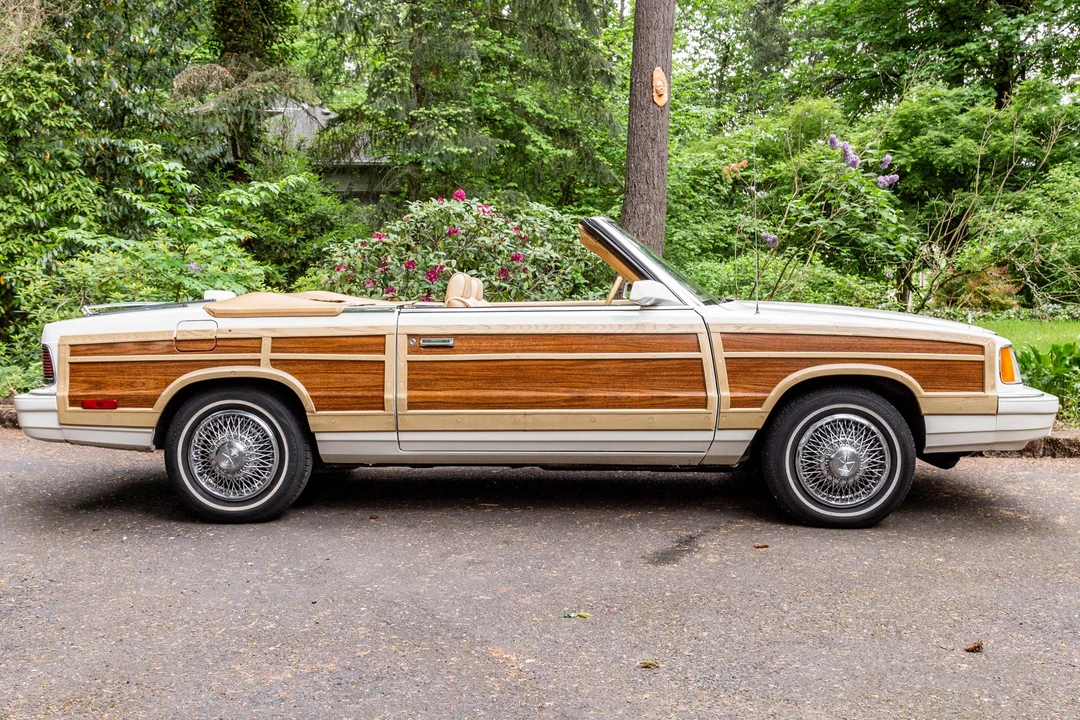1986 Chrysler LeBaron - Image 3 of 31