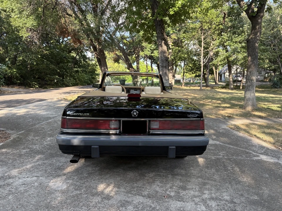 1986 Chrysler LeBaron - Image 16 of 22