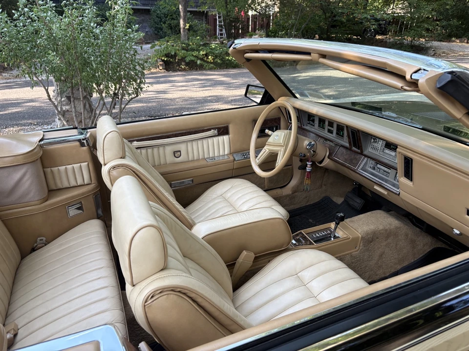 1986 Chrysler LeBaron - Image 12 of 22