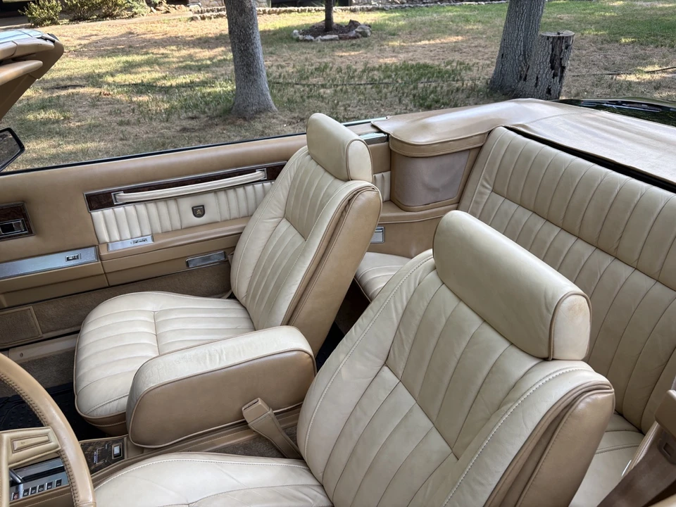 1986 Chrysler LeBaron - Image 15 of 22