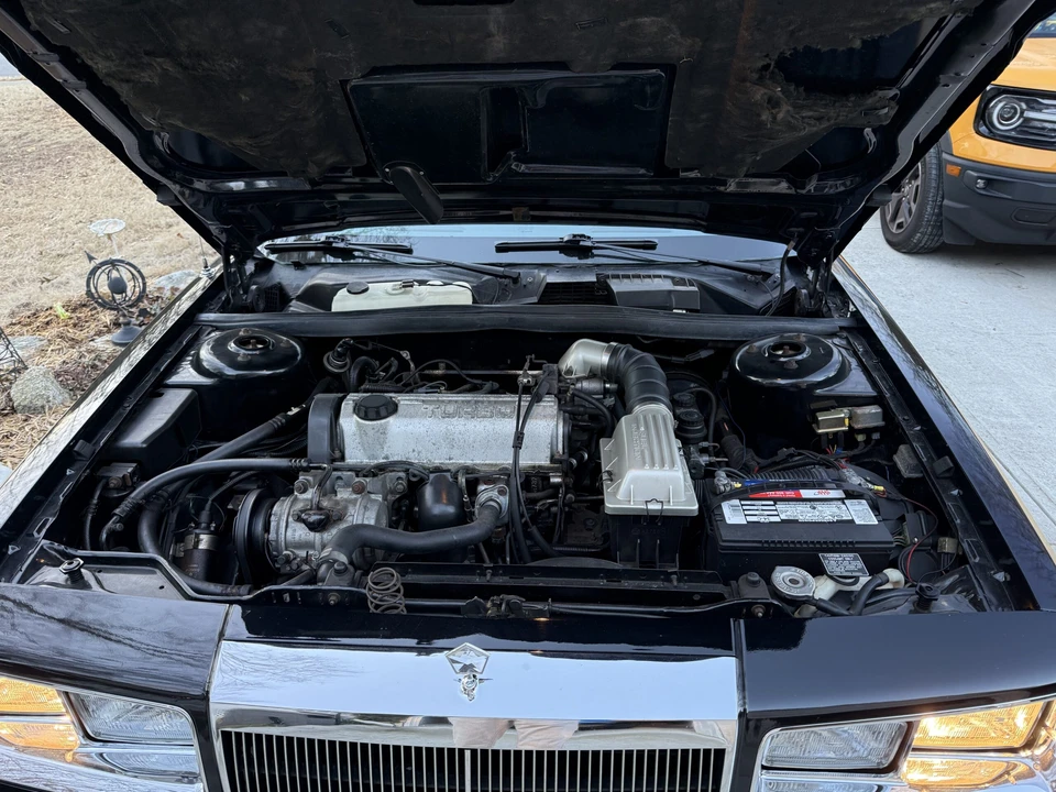 1986 Chrysler LeBaron - Image 9 of 11