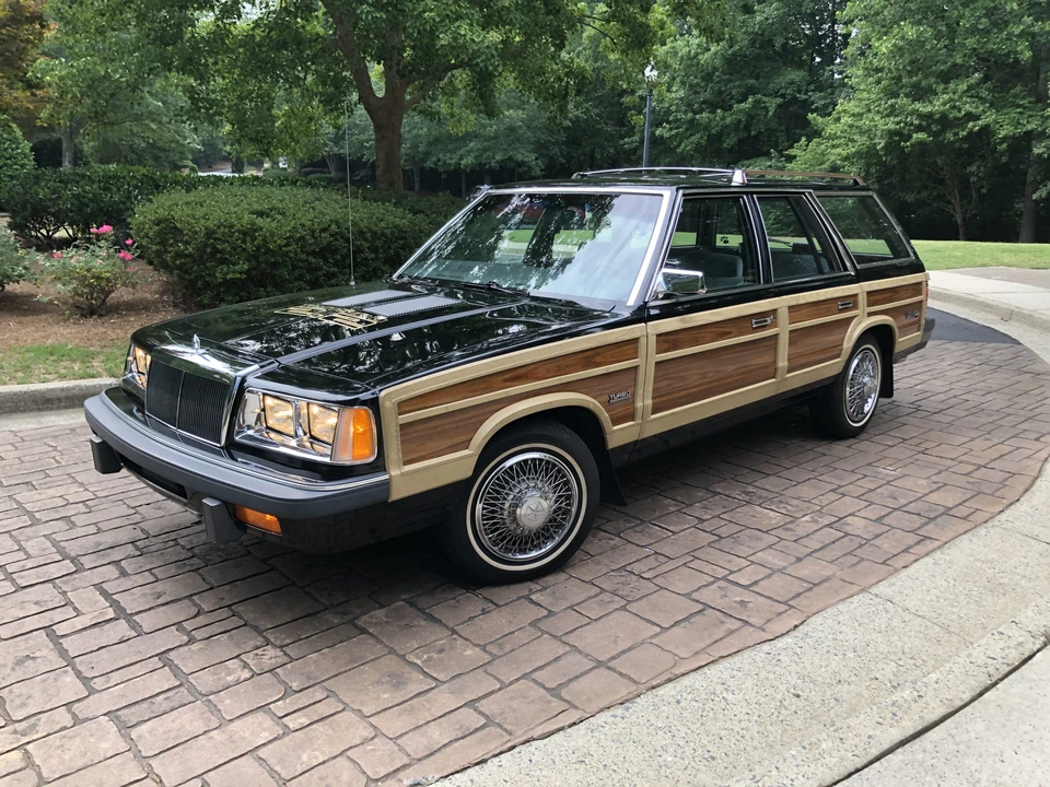 1986 Chrysler LeBaron - Image 5 of 11