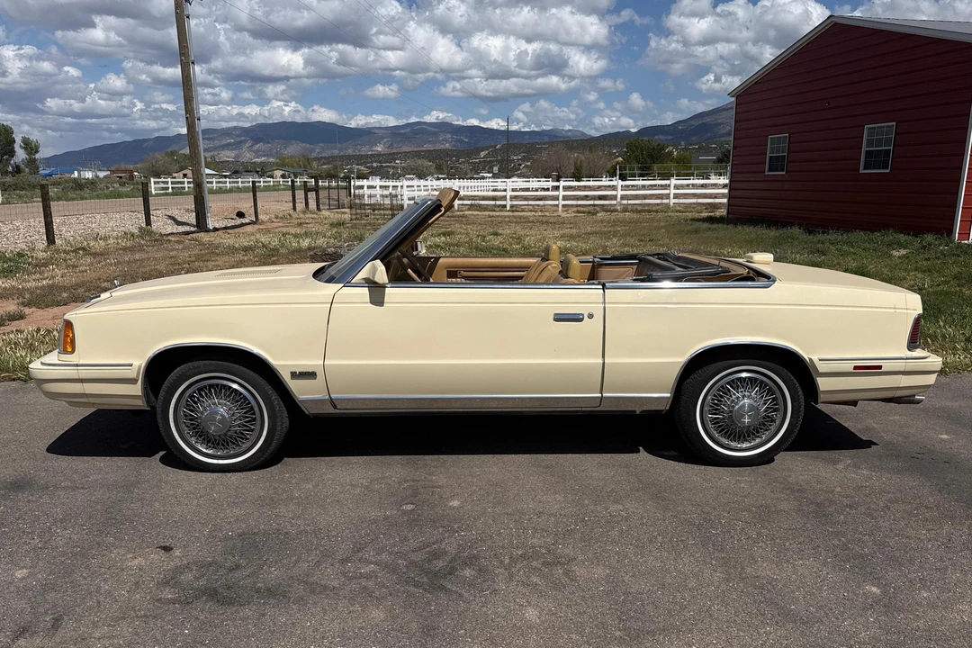 1986 Chrysler LeBaron - Image 3 of 31