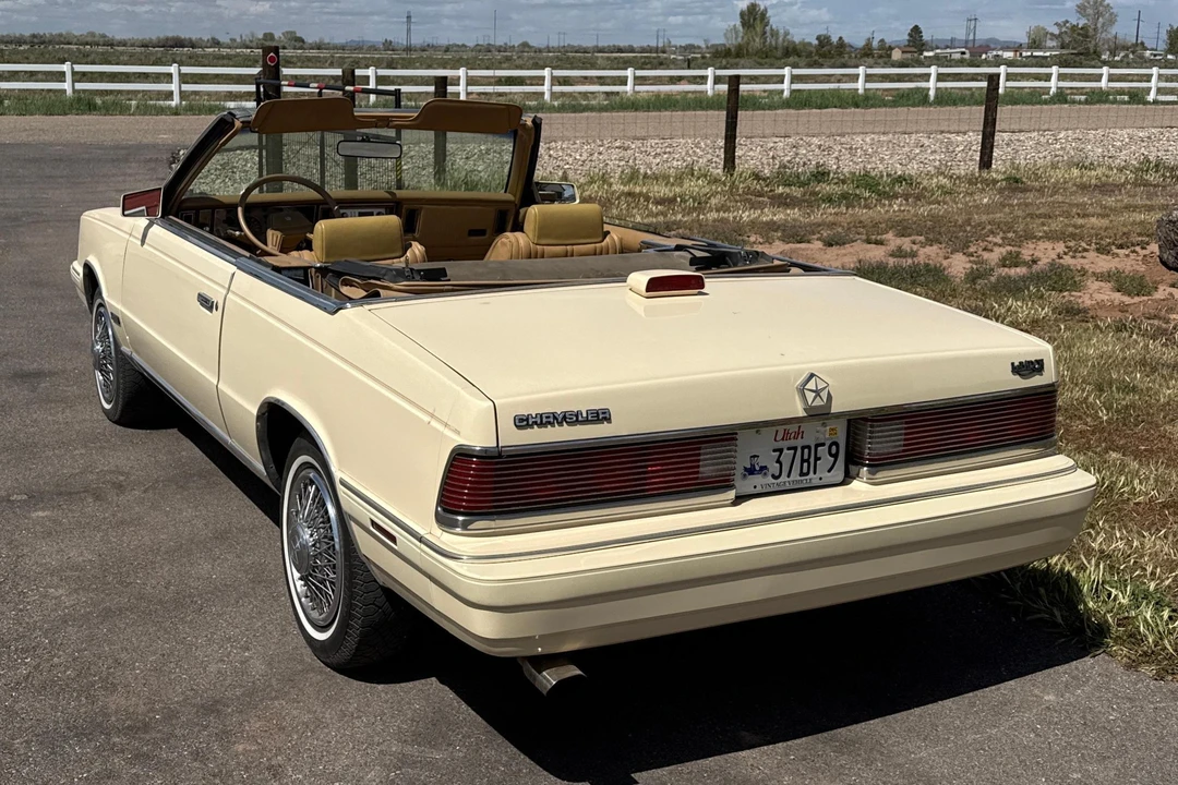 1986 Chrysler LeBaron - Image 5 of 31