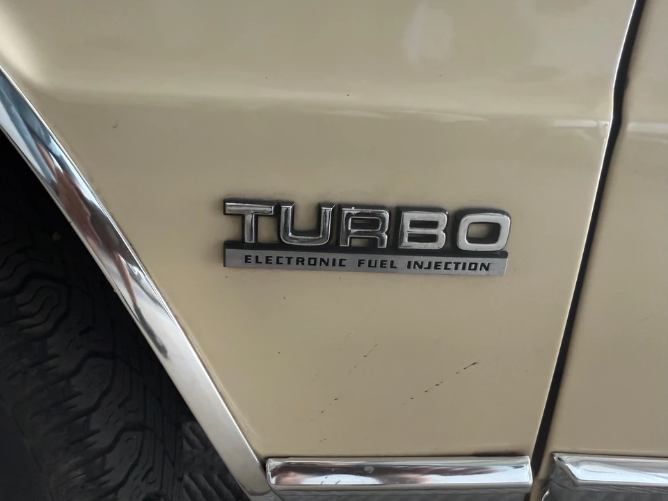 1986 Chrysler LeBaron - Image 31 of 31