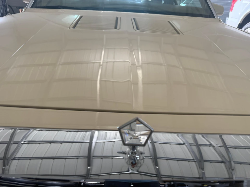 1986 Chrysler LeBaron - Image 23 of 31