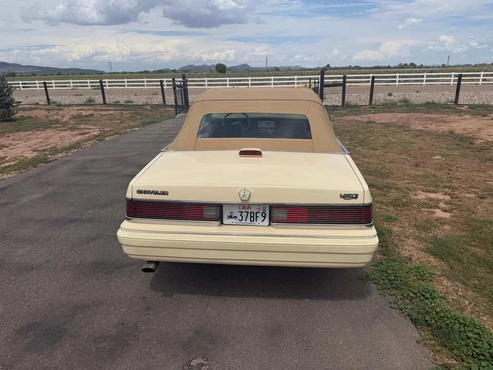 1986 Chrysler LeBaron - Image 17 of 31