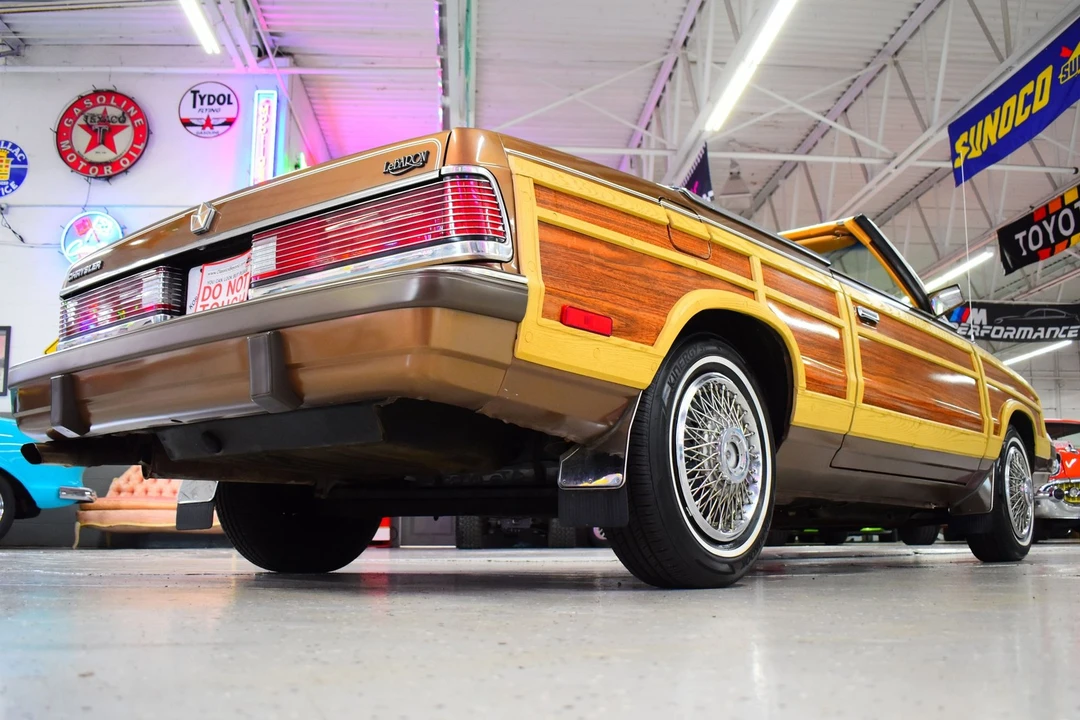 1986 Chrysler LeBaron - Image 11 of 20