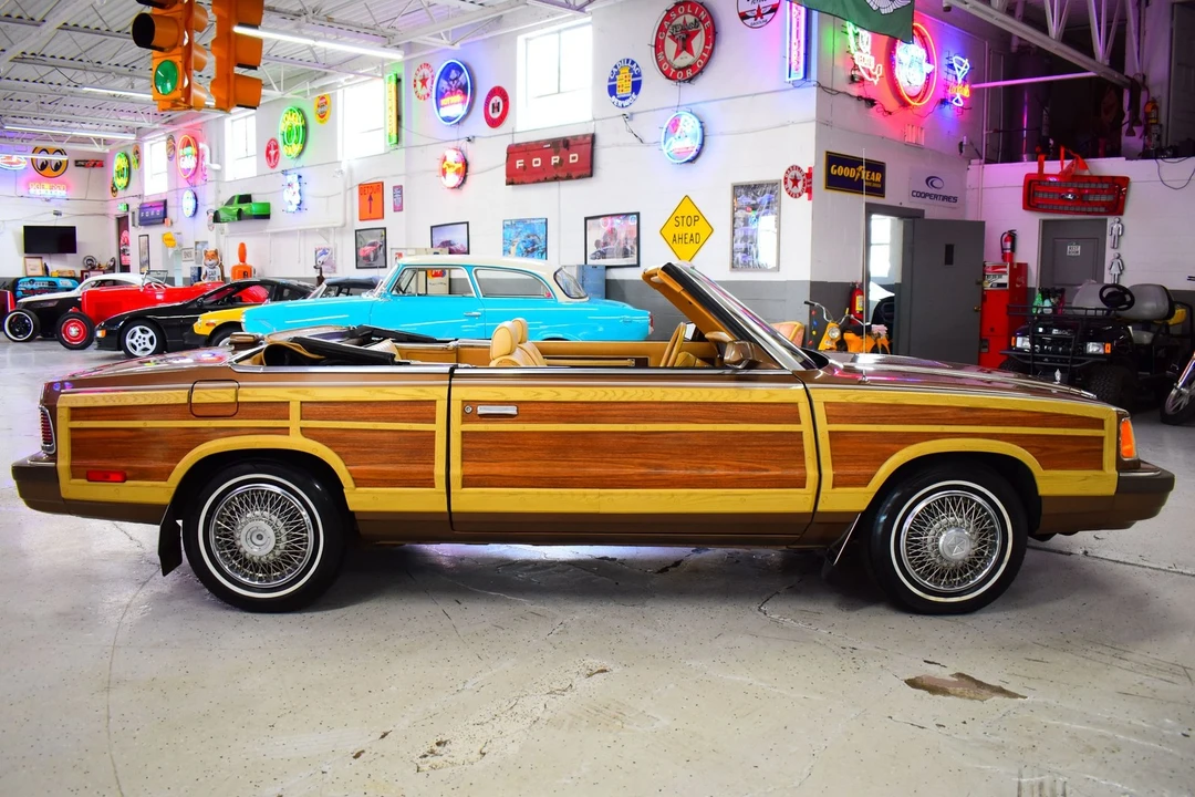 1986 Chrysler LeBaron - Image 4 of 20
