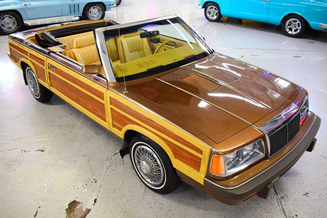 1986 Chrysler LeBaron - Image 2 of 20