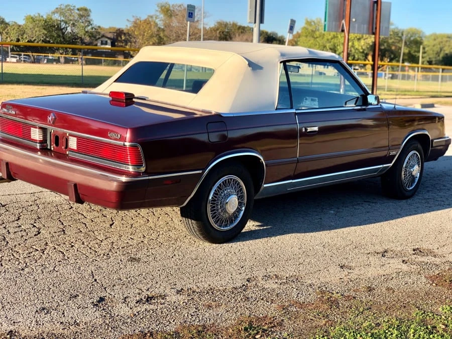 1986 Chrysler LeBaron - Image 2 of 6