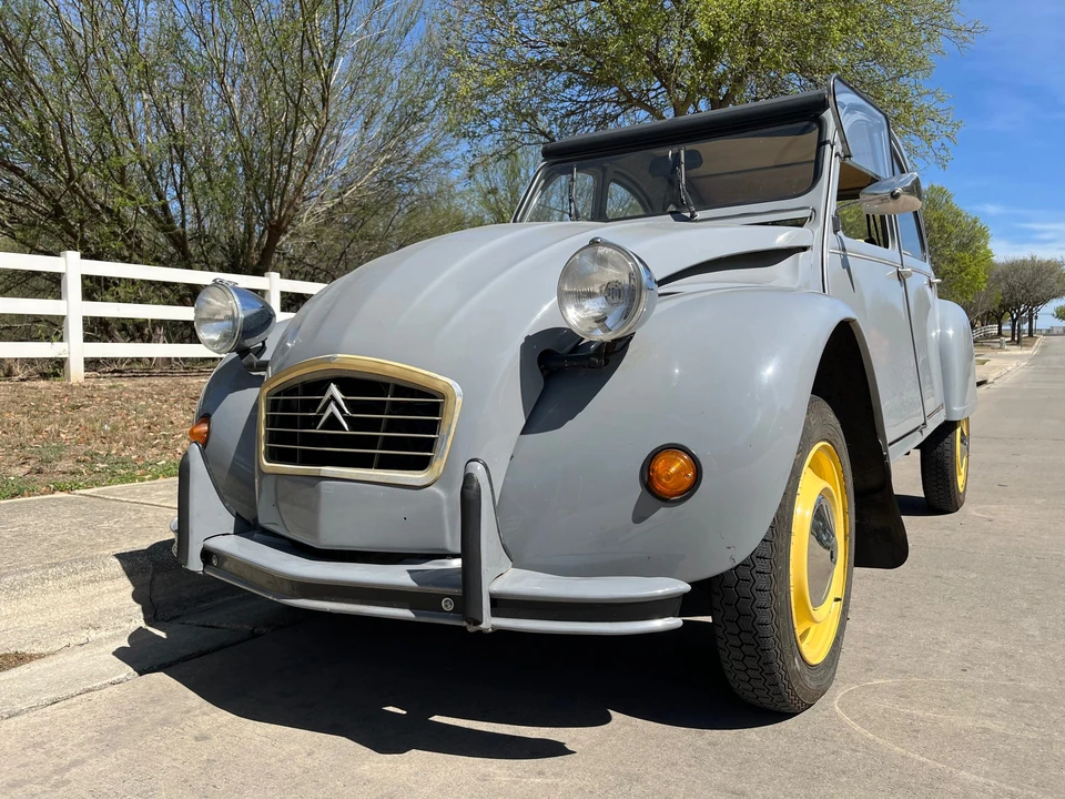 1986 Citroen 2CV - Image 2 of 31