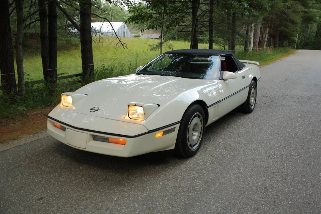 1986 Chevrolet Corvette C4 - Image 2 of 20