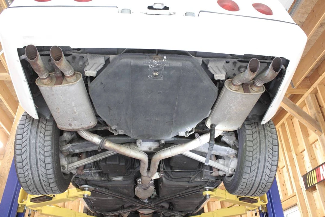 1986 Chevrolet Corvette C4 - Image 16 of 20