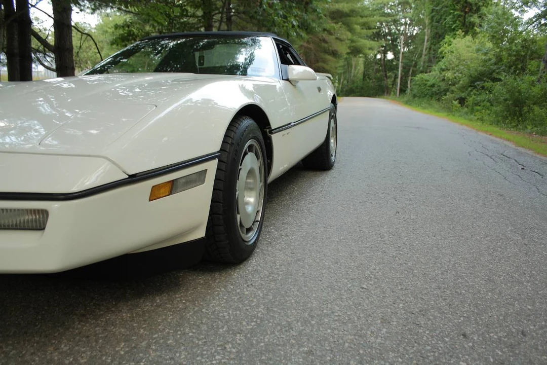 1986 Chevrolet Corvette C4 - Image 5 of 20