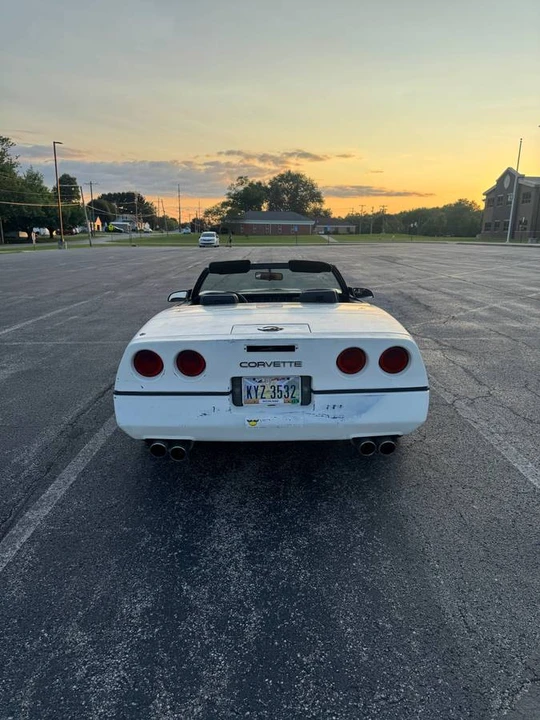 1986 Chevrolet Corvette C4 - Image 8 of 13