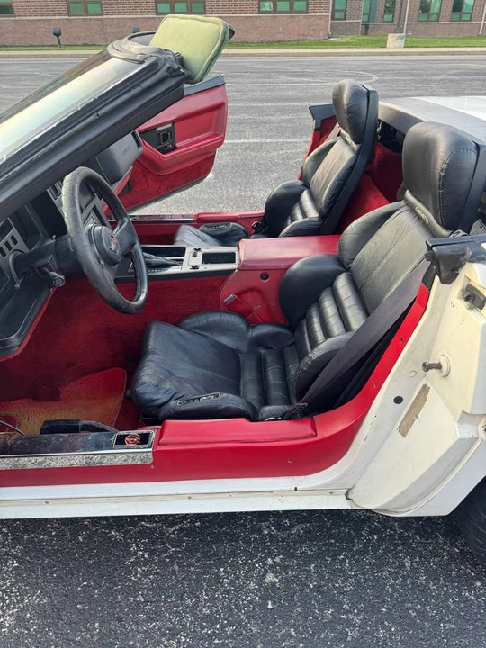 1986 Chevrolet Corvette C4 - Image 9 of 13