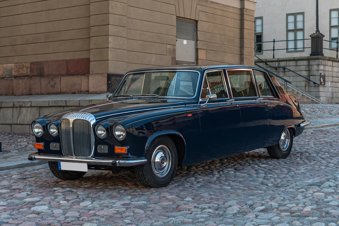1986 Daimler - Image 2 of 31