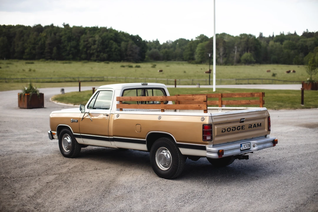 1986 Dodge Ram 1st Gen - Image 15 of 31