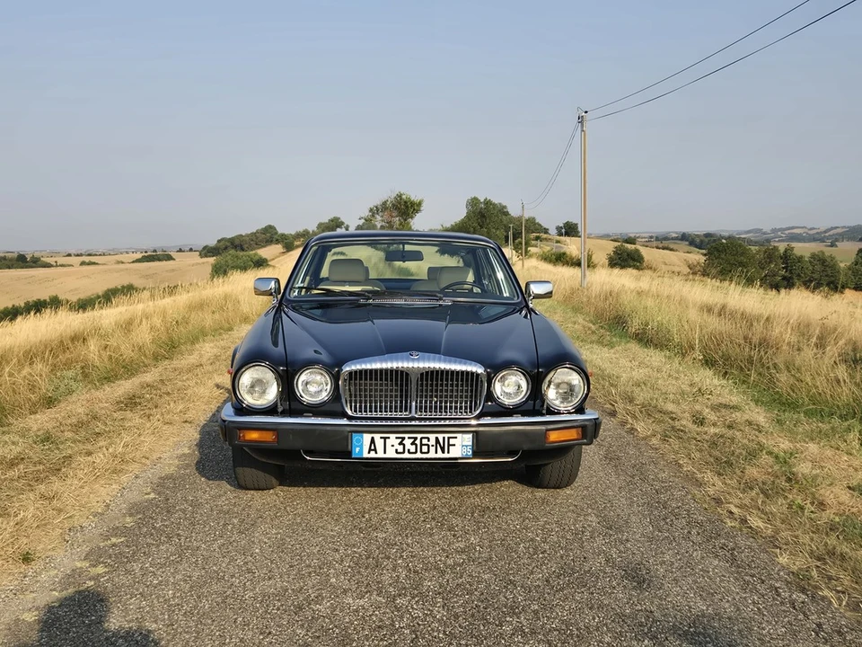 1986 Daimler - Image 10 of 30