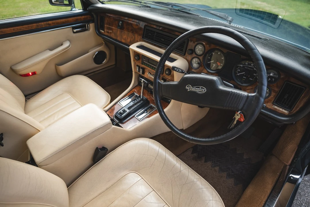 1986 Daimler - Image 17 of 30