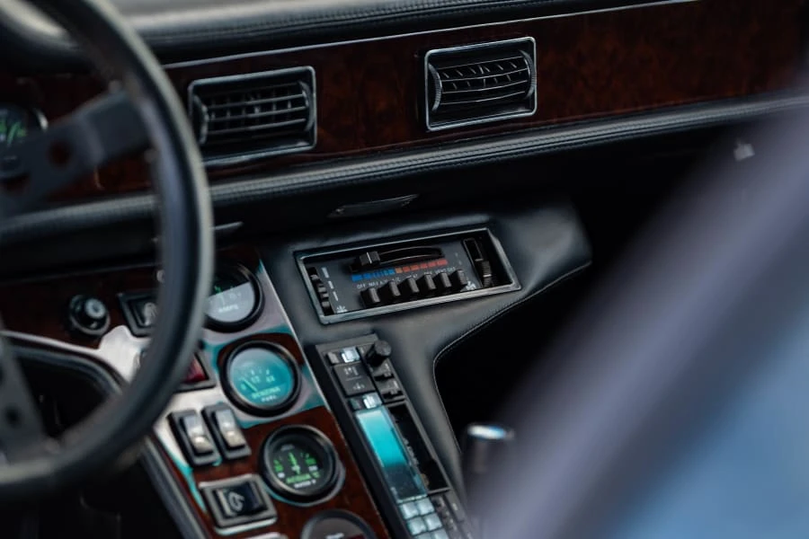 1986 DeTomaso Pantera - Image 22 of 31