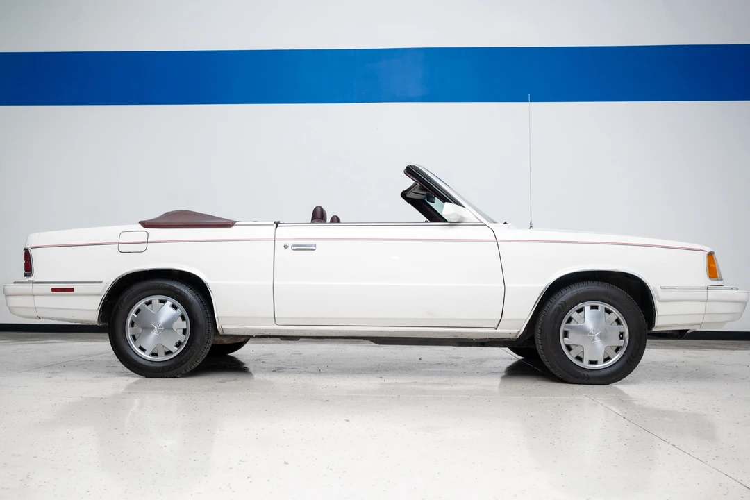 1986 Chrysler K-Car - Image 2 of 31
