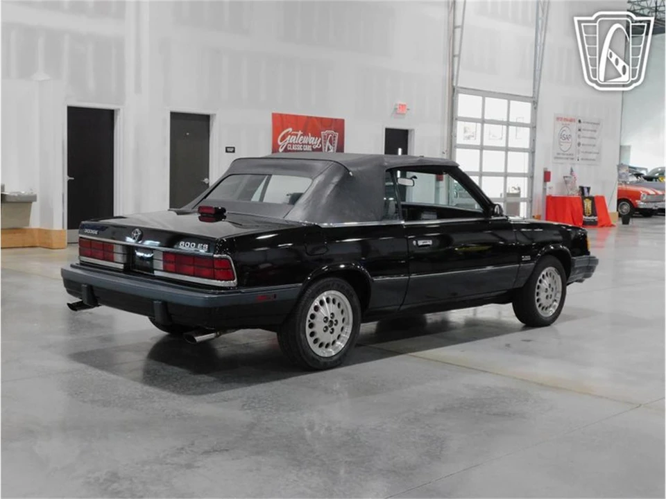 1986 Dodge 600 - Image 20 of 31