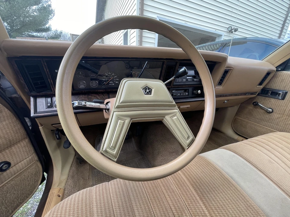 1986 Chrysler K-Car - Image 24 of 31