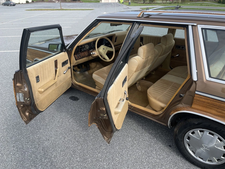 1986 Chrysler K-Car - Image 21 of 31