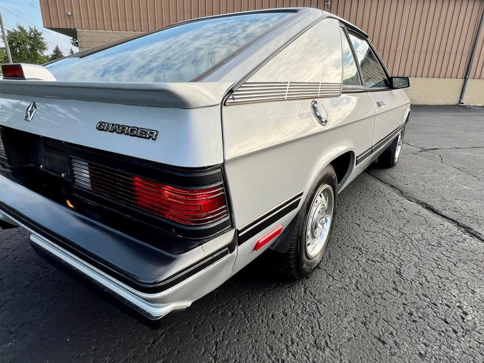 1986 Dodge Charger 5th Gen - Image 19 of 31