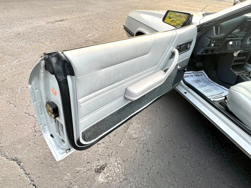 1986 Dodge Charger 5th Gen - Image 25 of 31