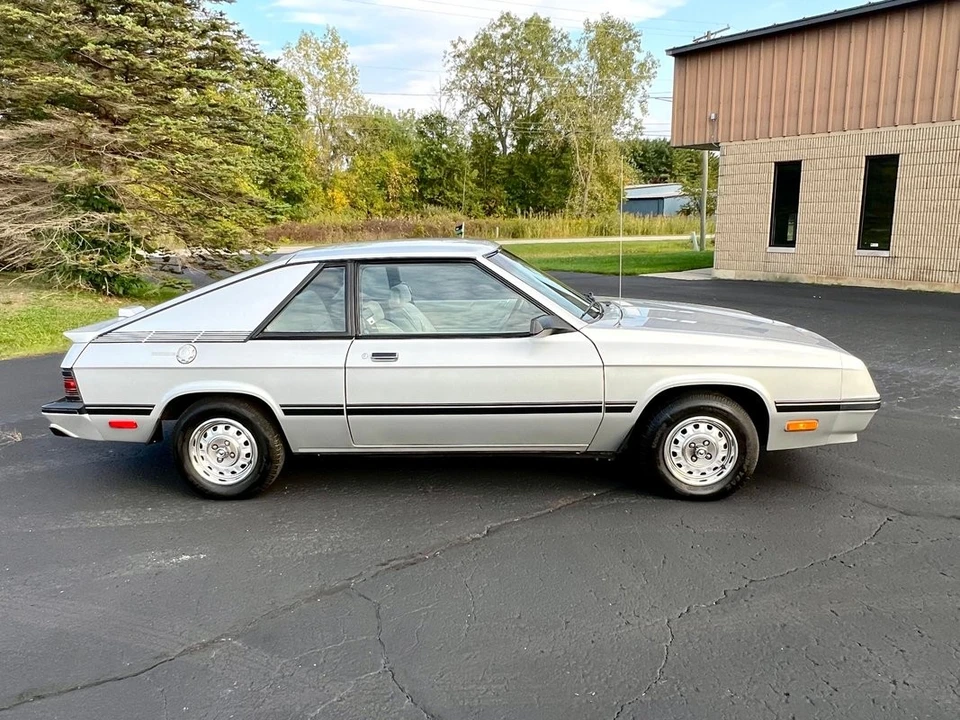 1986 Dodge Charger 5th Gen - Image 4 of 31