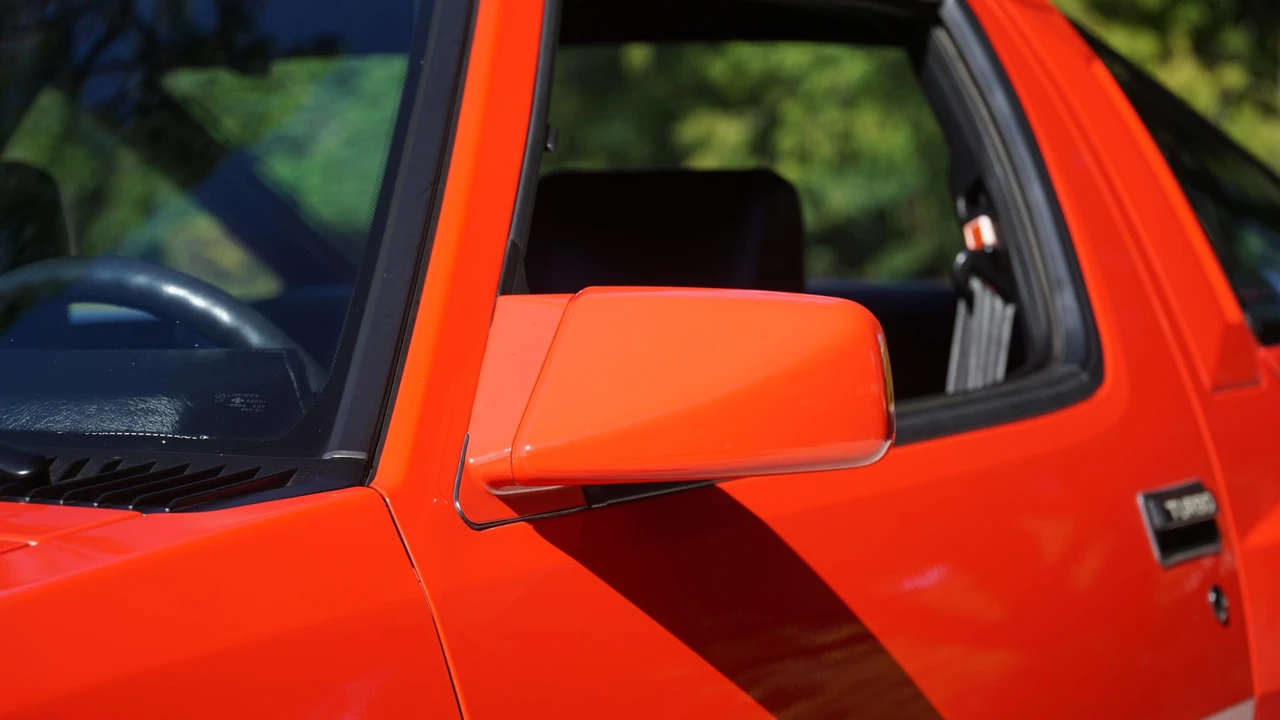 1986 Chrysler Conquest - Image 28 of 31